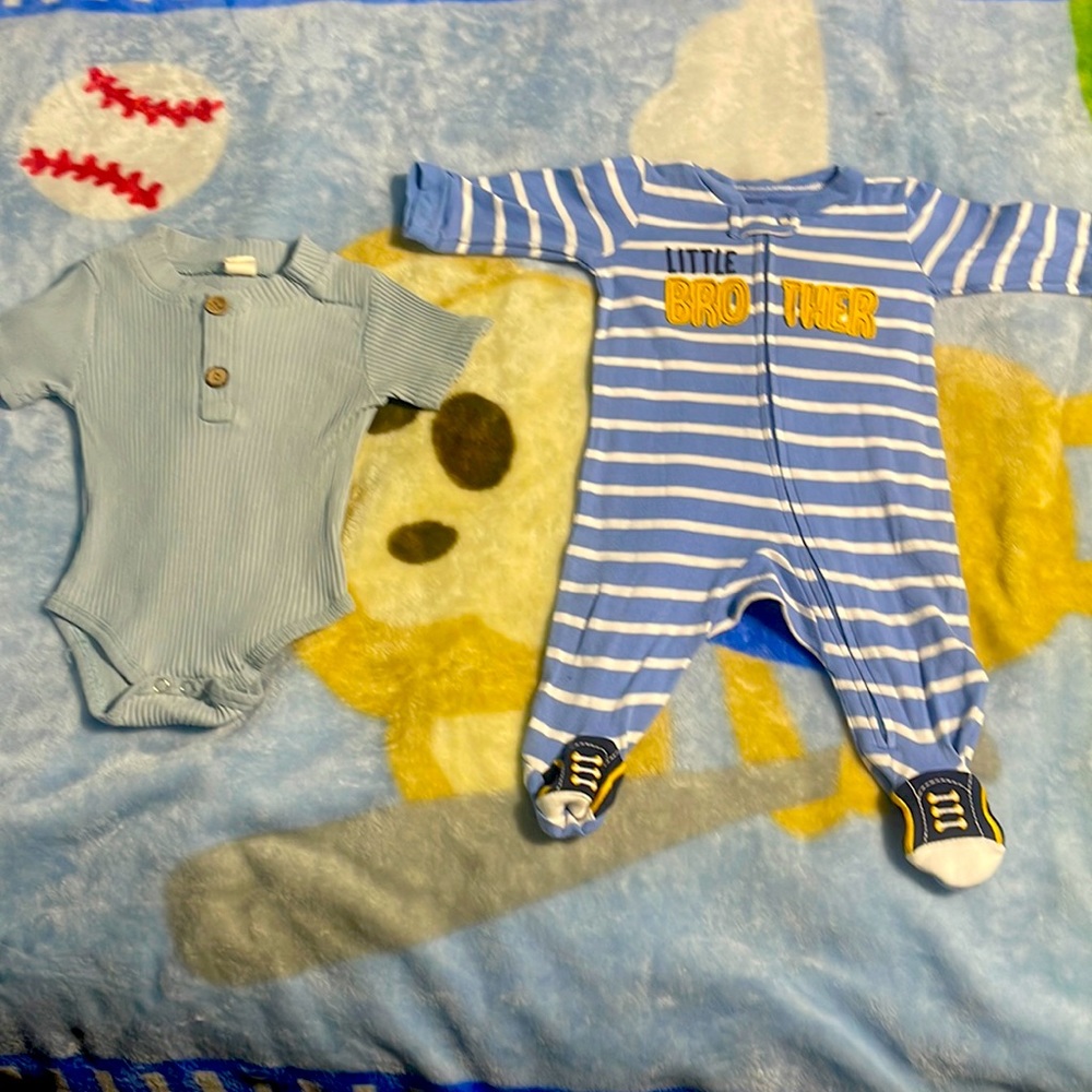 3 Baby ítems 0-3 months - Picture 1 of 5